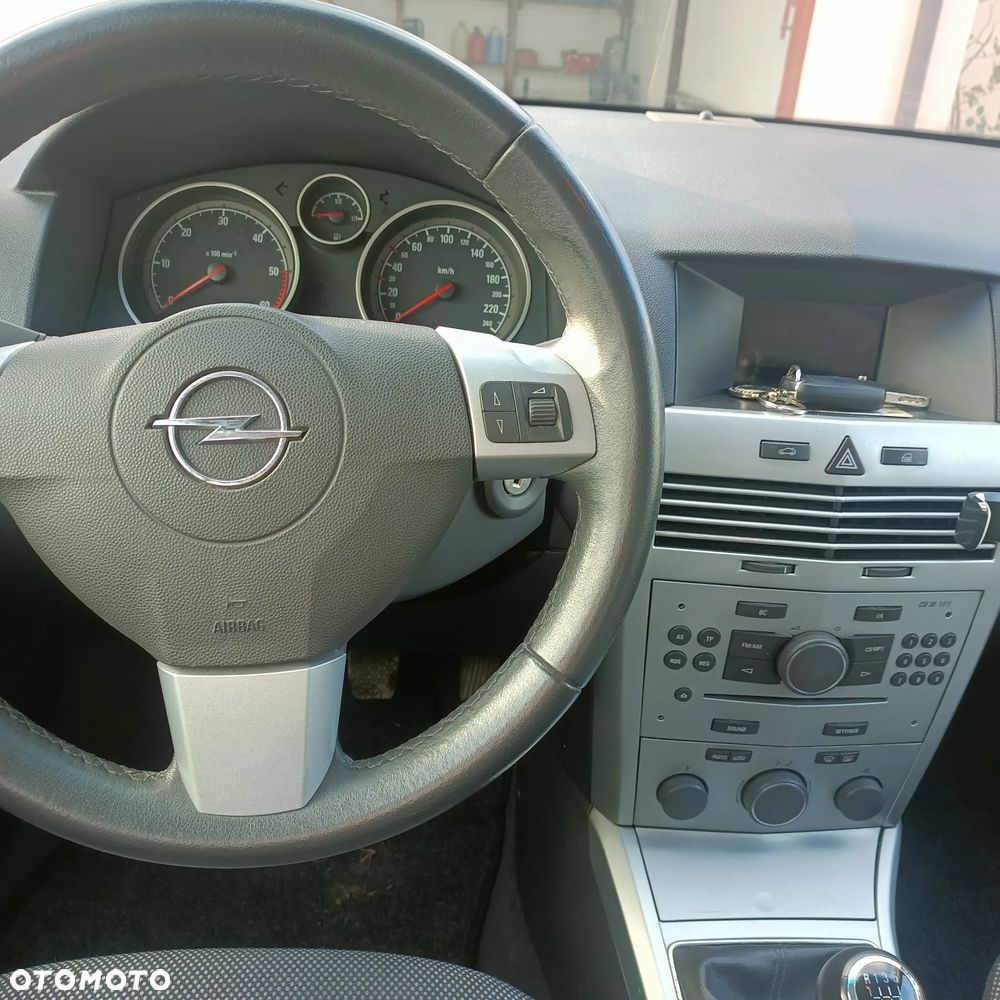 Opel Astra 1.7 CDTI Enjoy - 14