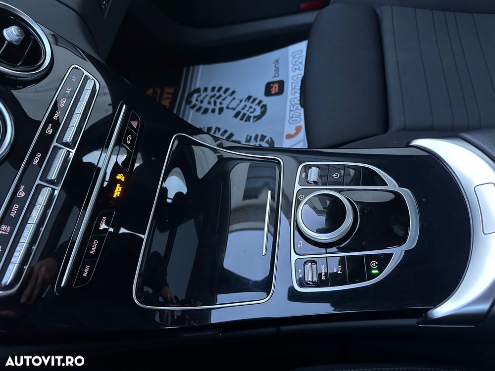 Mercedes-Benz C 220 d 4MATIC 9G-TRONIC - 11