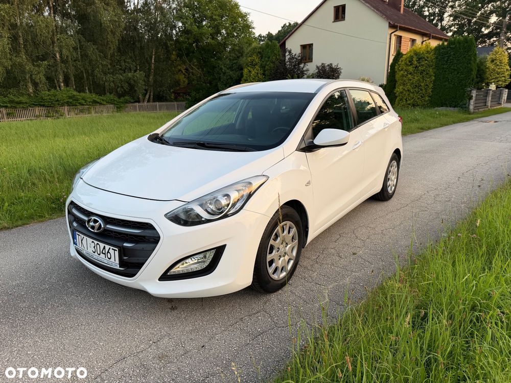 Hyundai i30 1.6 D GO - 9