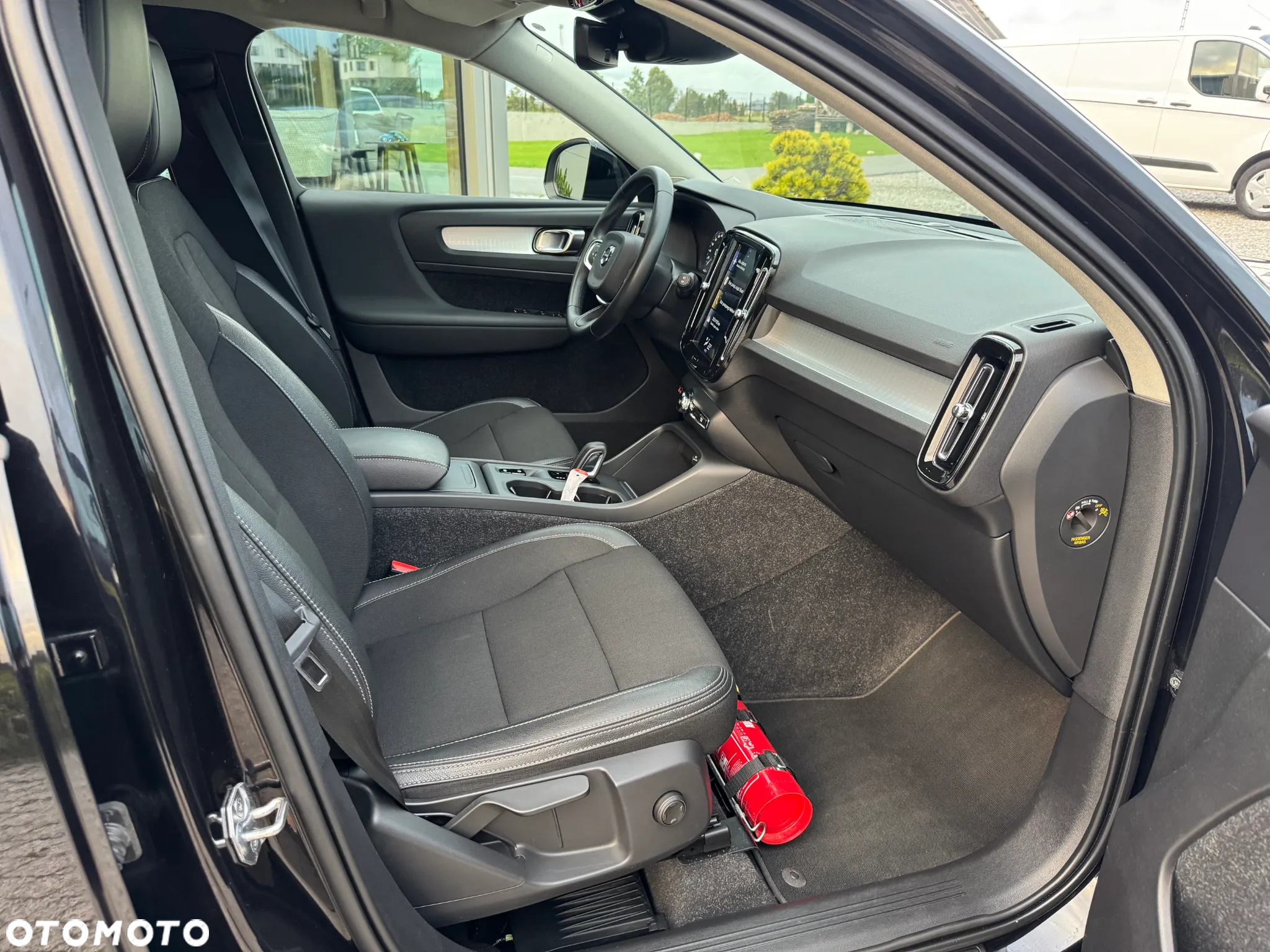 Volvo XC 40 D3 Momentum Pro - 16