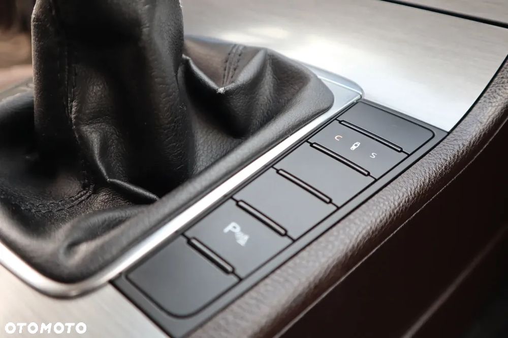 Volkswagen Passat 2.0 TSI Highline - 20