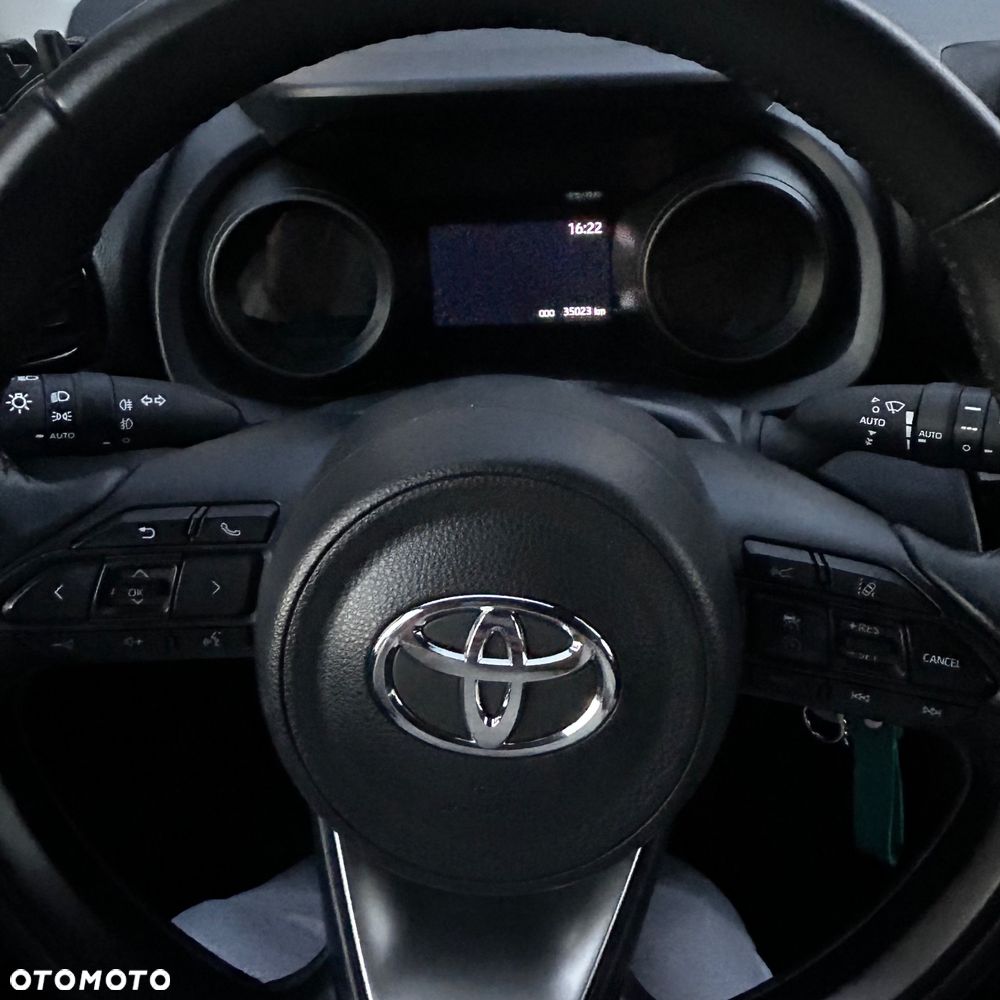 Toyota Yaris Cross 1.5 Comfort CVT - 12