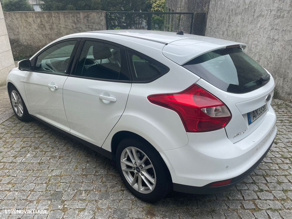 Ford Focus 1.0 EcoBoost S&S COOL&CONNECT - 5