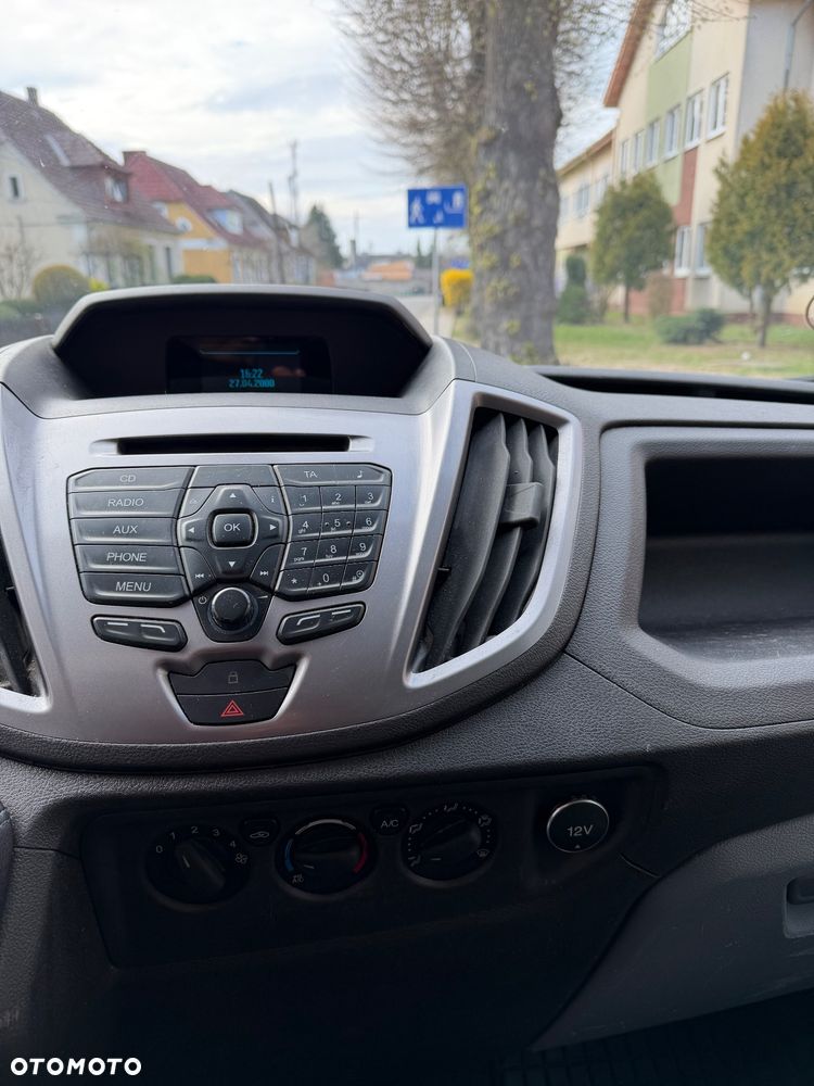Ford Transit - 12