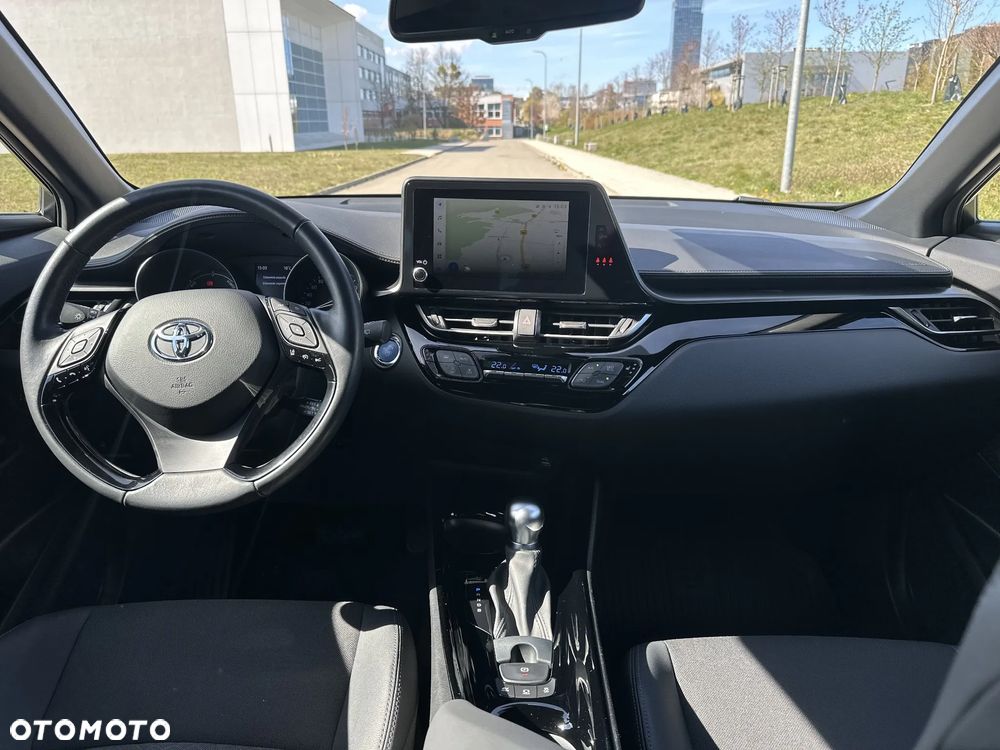 Toyota C-HR - 16