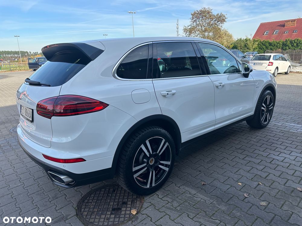 Porsche Cayenne Diesel Platinum Edition - 19