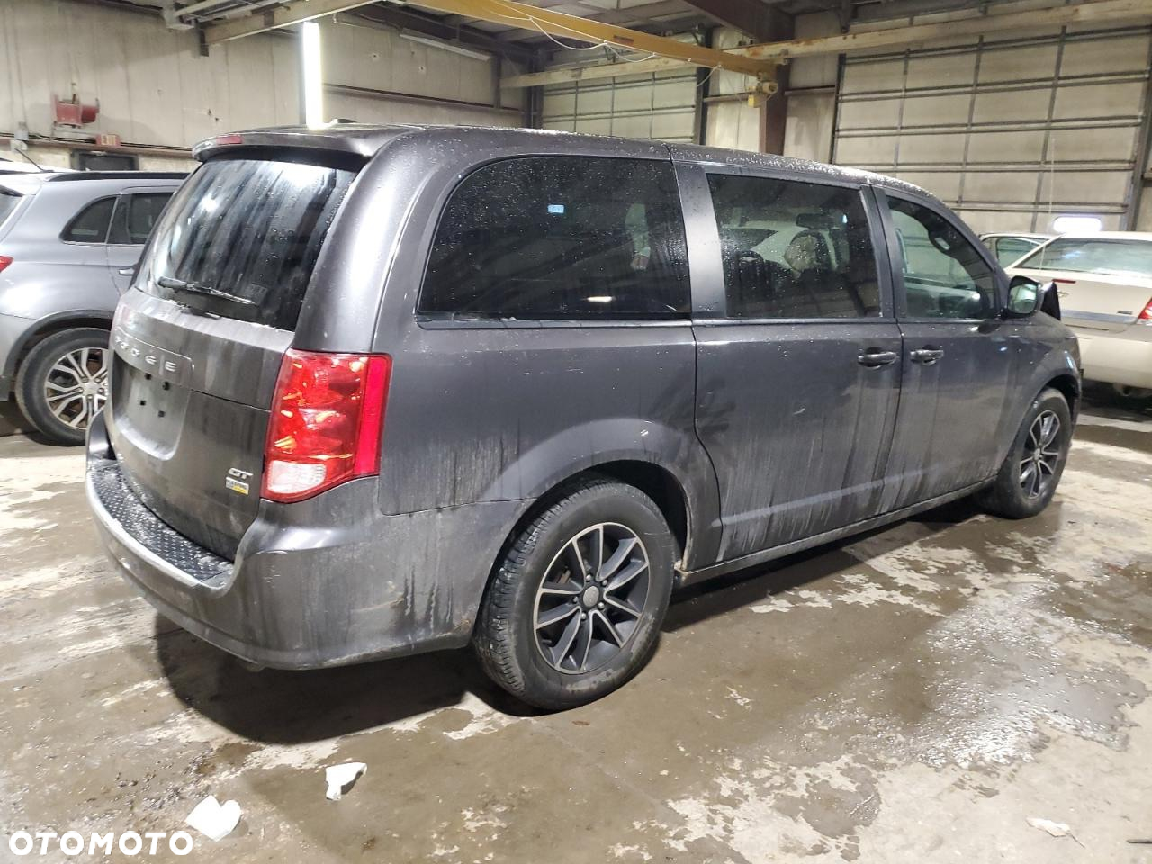 Dodge Grand Caravan 3.6 R/T - 20