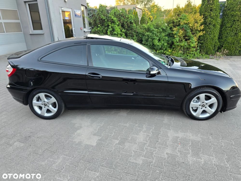 Mercedes-Benz Klasa C 200 Kompressor Sportcoupe - 8
