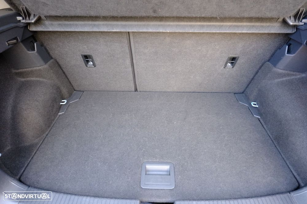 VW T-Cross 1.0 TSI Urban DSG - 25