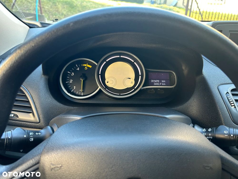 Renault Megane 1.5 dCi Expression - 13