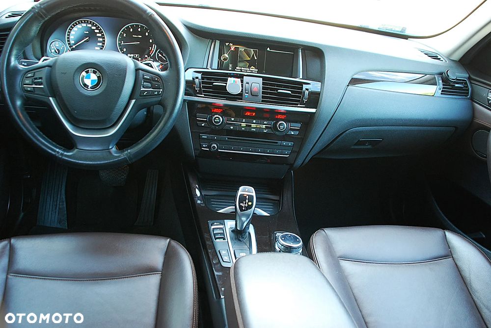 BMW X3 xDrive28i xLine - 15