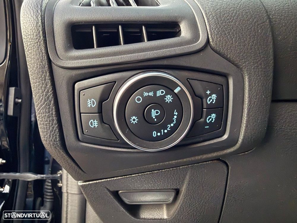 Ford Focus 1.5 TDCi EcoBlue Titanium - 35