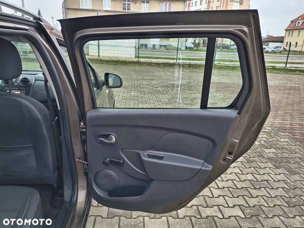 Dacia Logan TCe 90 S&S Laureate - 21