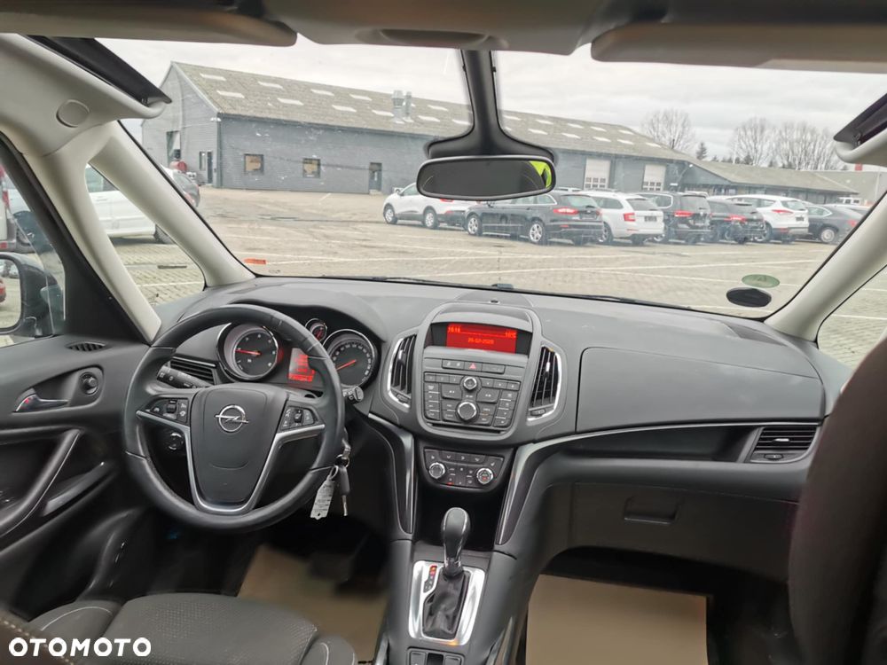 Opel Zafira - 4