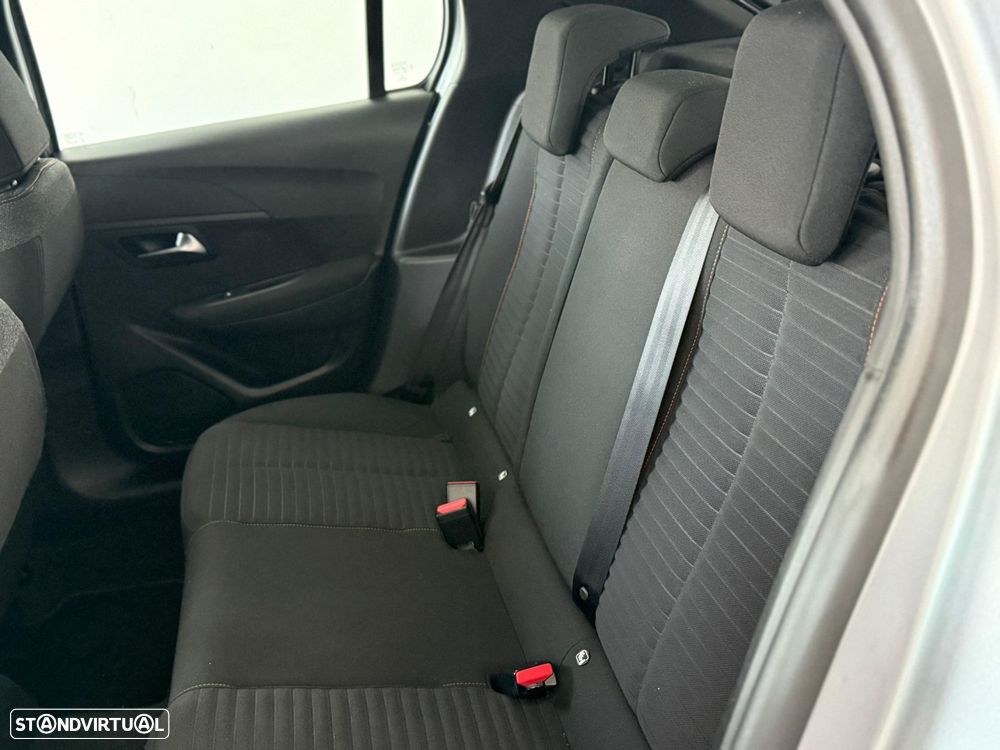 Peugeot 208 1.2 PureTech Active - 5