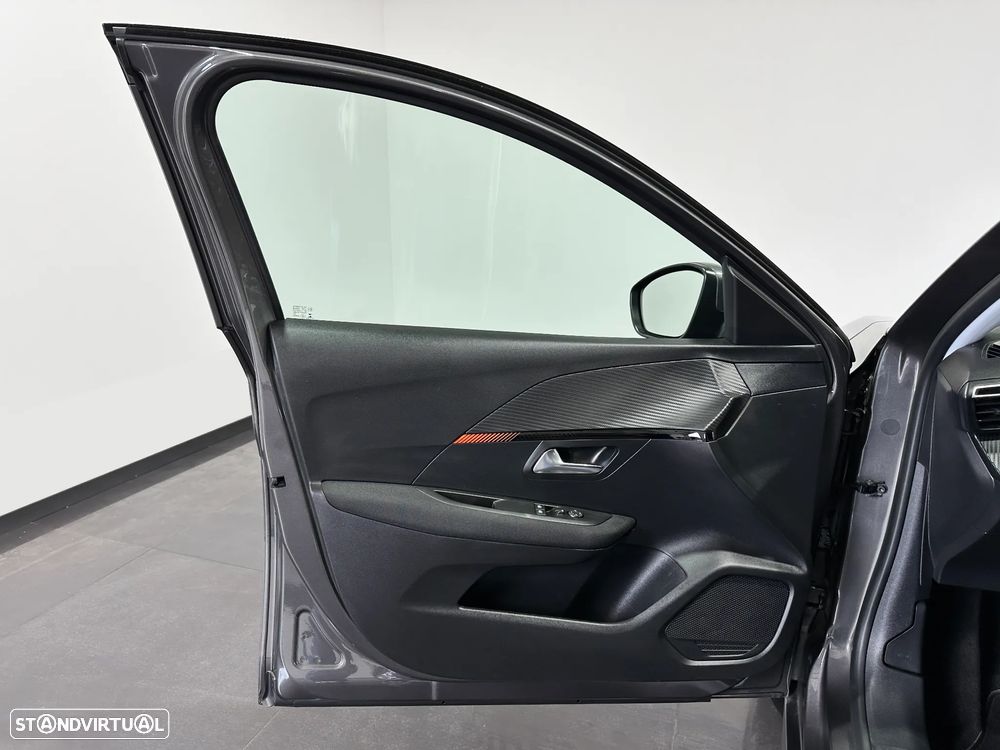 Peugeot 208 1.2 PureTech Active Pack - 17