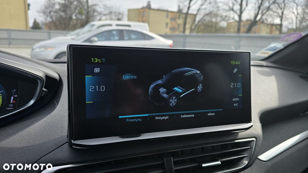 Peugeot 3008 1.6 PureTech Hybrid PHEV Allure Pack S&S EAT8 - 17