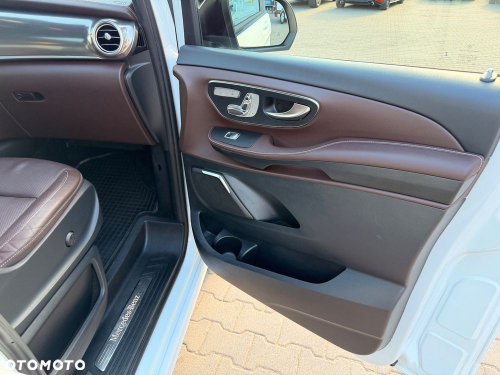 Mercedes-Benz Klasa V 250 BlueTEC Edition 1 7G-Tronic (d³ugi) - 16