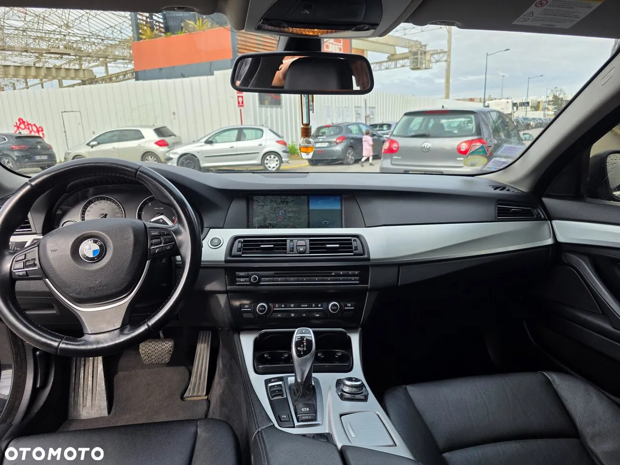 BMW Seria 5 520d Luxury Line - 11