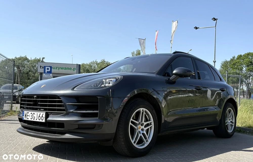 Porsche Macan - 1