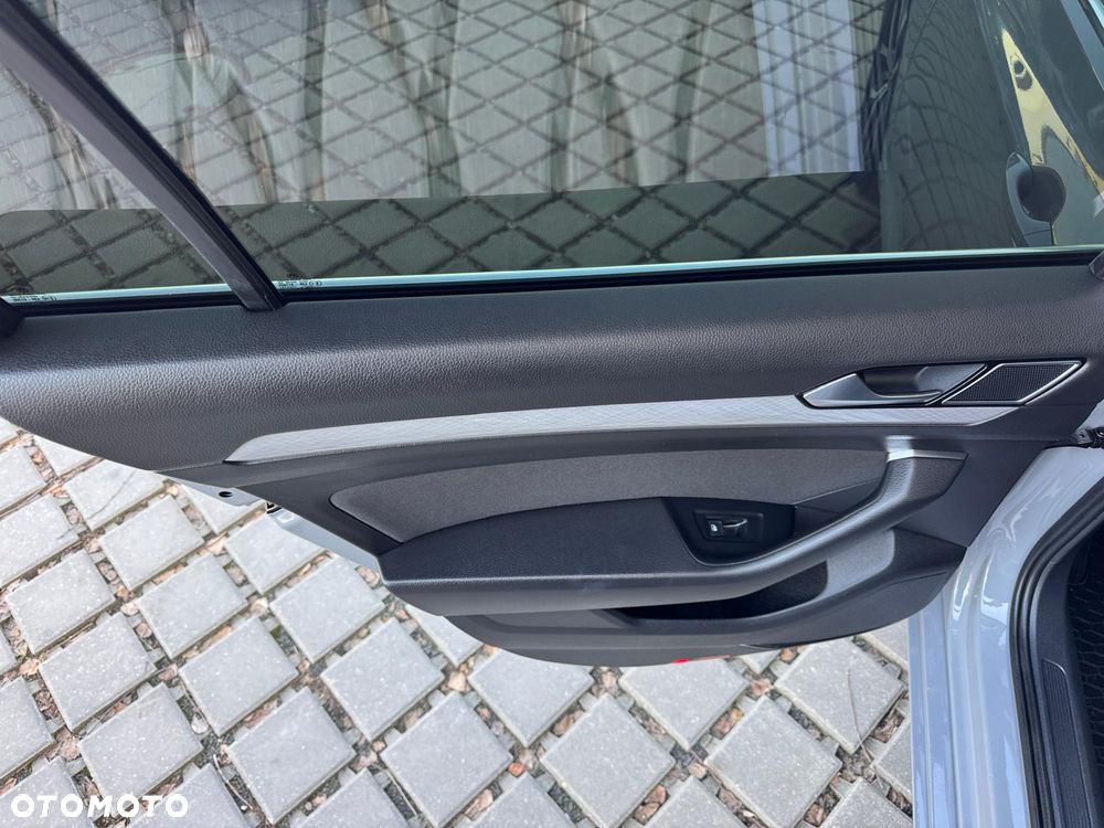 Volkswagen Passat Variant 2.0 TDI Business DSG - 34