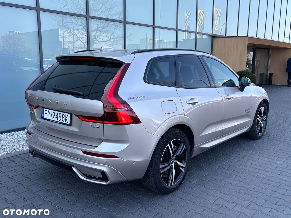 Volvo XC 60 T6 Plug-In Hybrid AWD Ultra Dark - 6