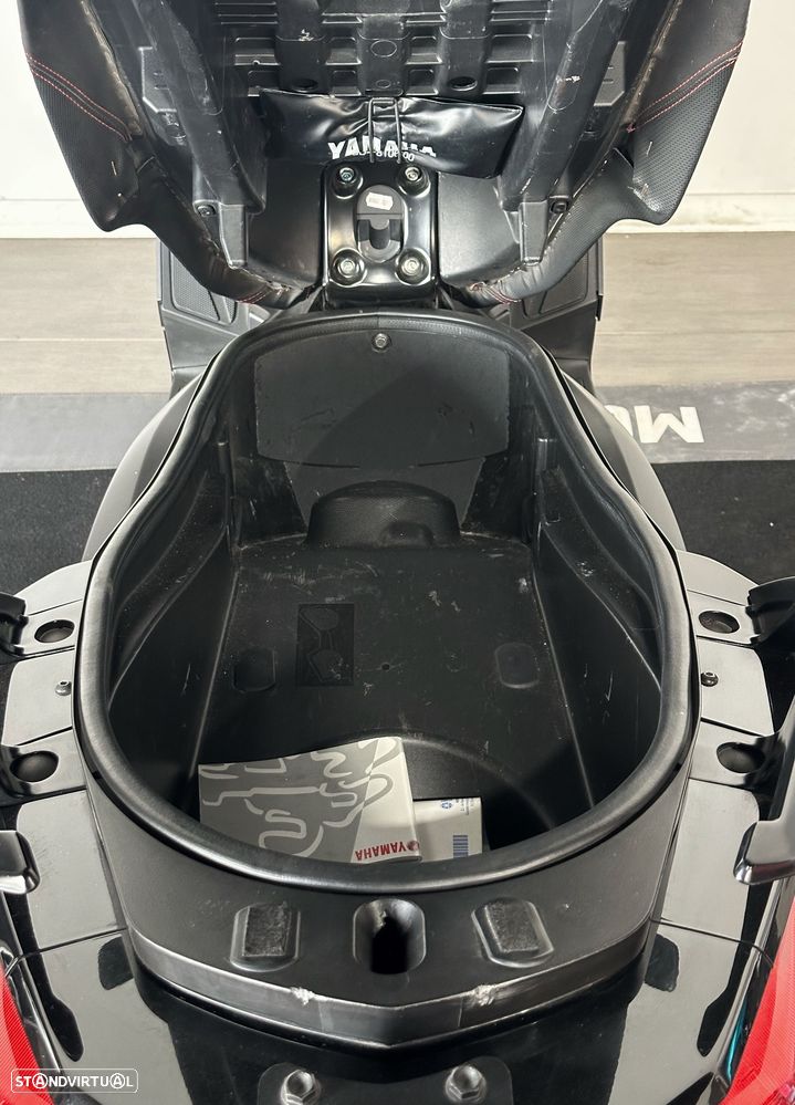 Yamaha X-Max 250 - 8
