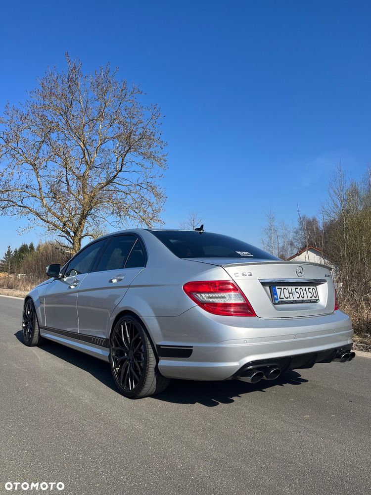 Mercedes-Benz Klasa C 63 AMG 7G-TRONIC - 4