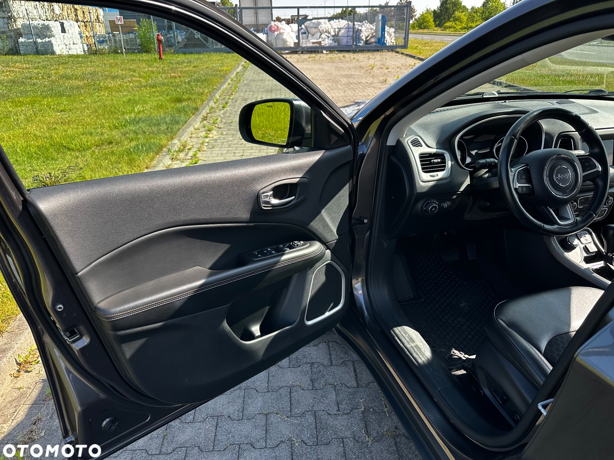 Jeep Compass - 8