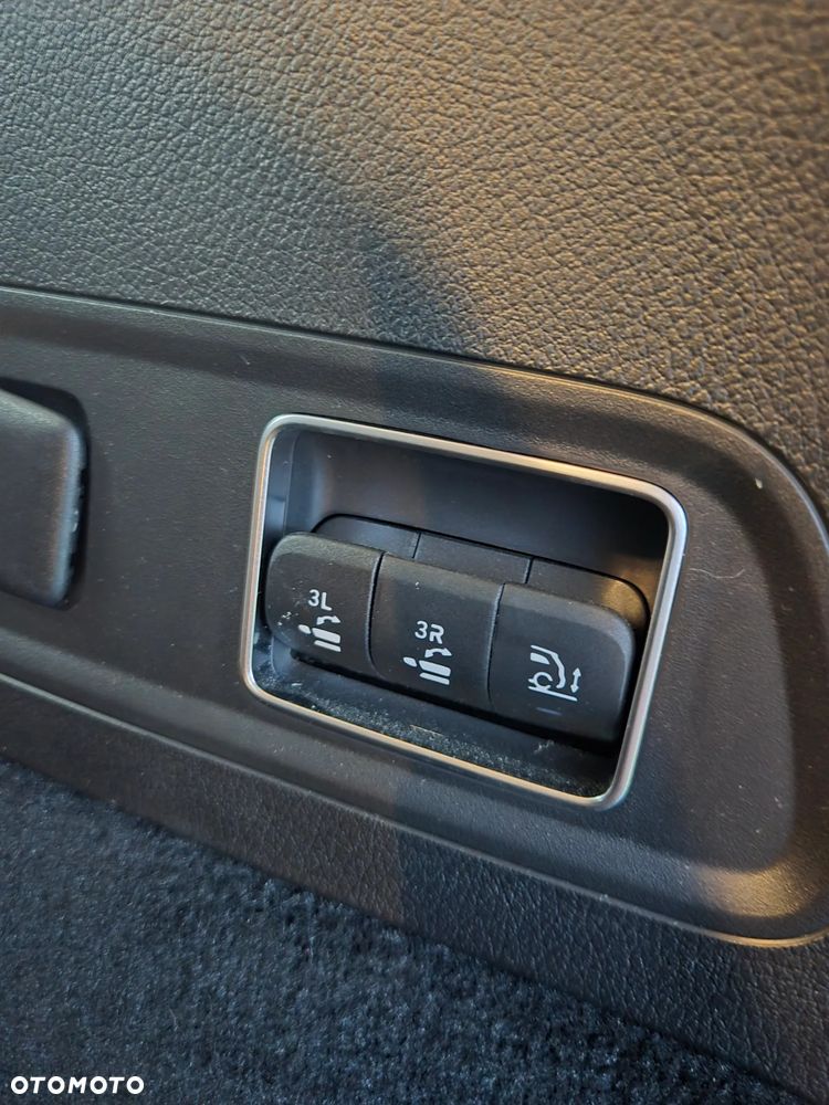 Mercedes-Benz GLS - 15