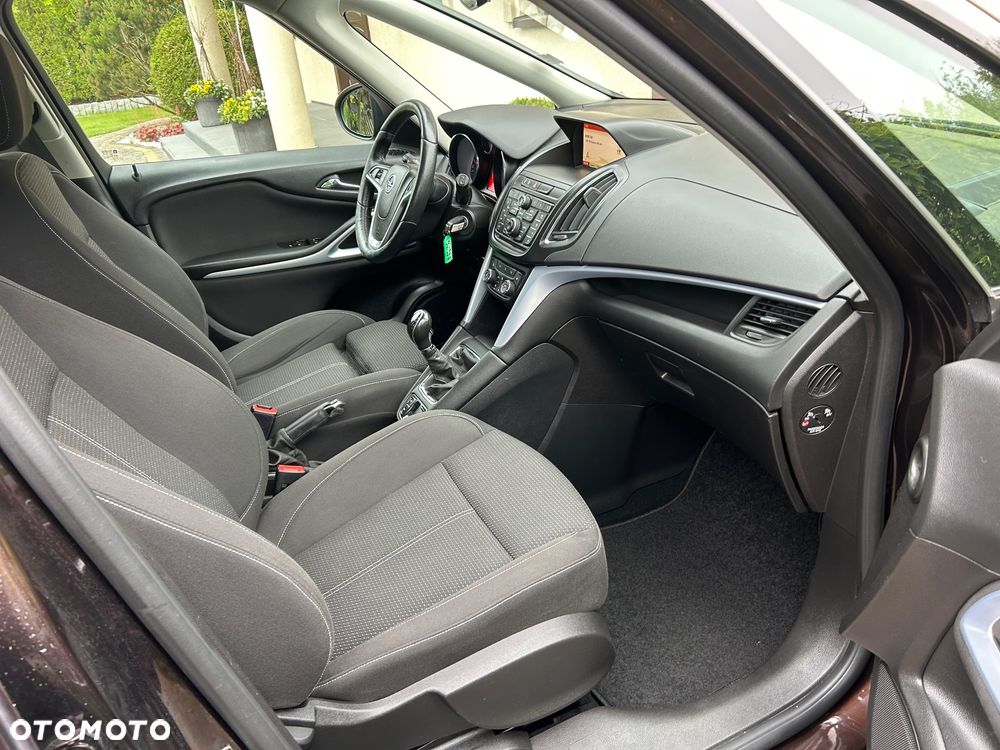 Opel Zafira Tourer 1.4 Turbo Style - 33