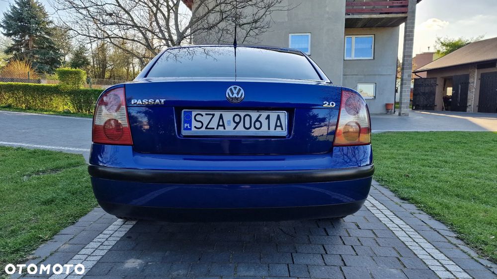 Volkswagen Passat 2.0 Comfortline - 5