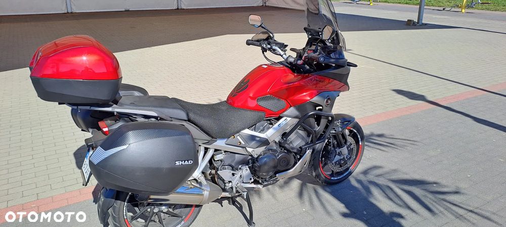 Honda VFR - 4