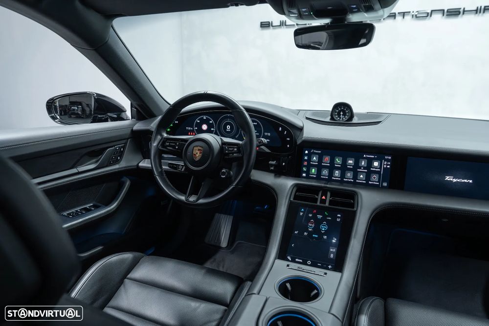 Porsche Taycan Cross Turismo 4S - 20