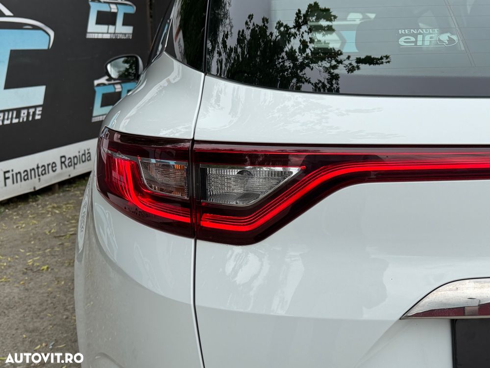 Renault Megane TCe 115 GPF LIFE - 25