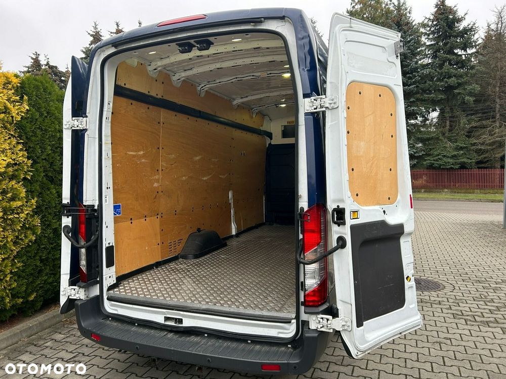 Ford Transit - 21