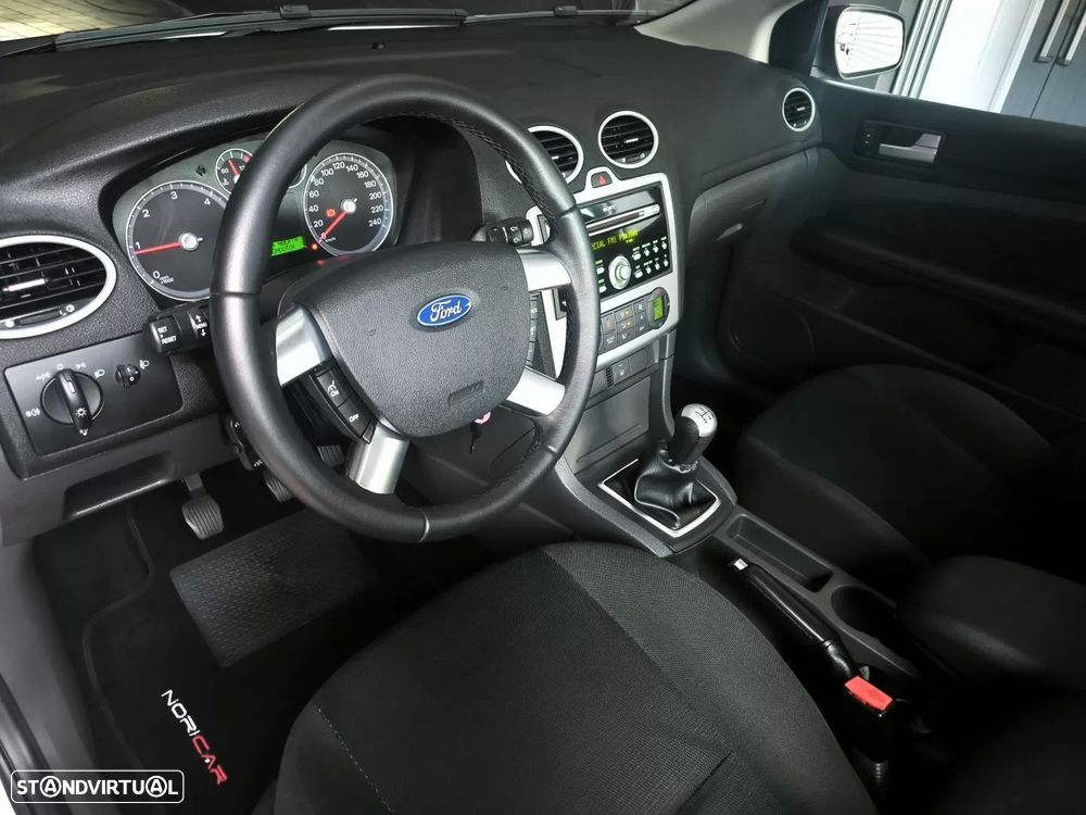 Ford Focus 1.6 TDCi Ghia - 26