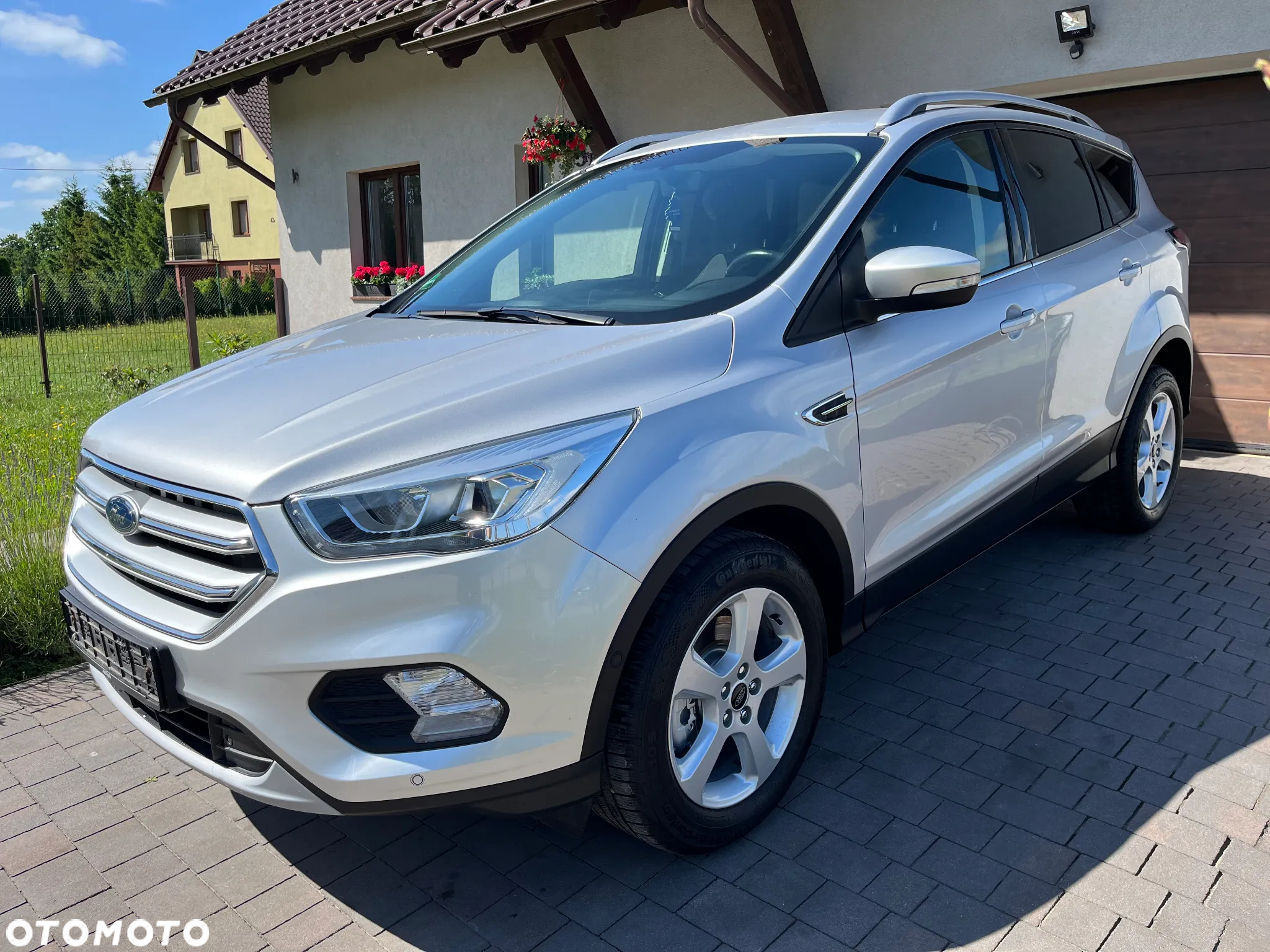 Ford Kuga 2.0 TDCi 2x4 Titanium - 6