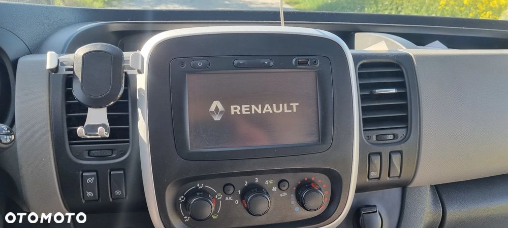 Renault TRAFIC - 11