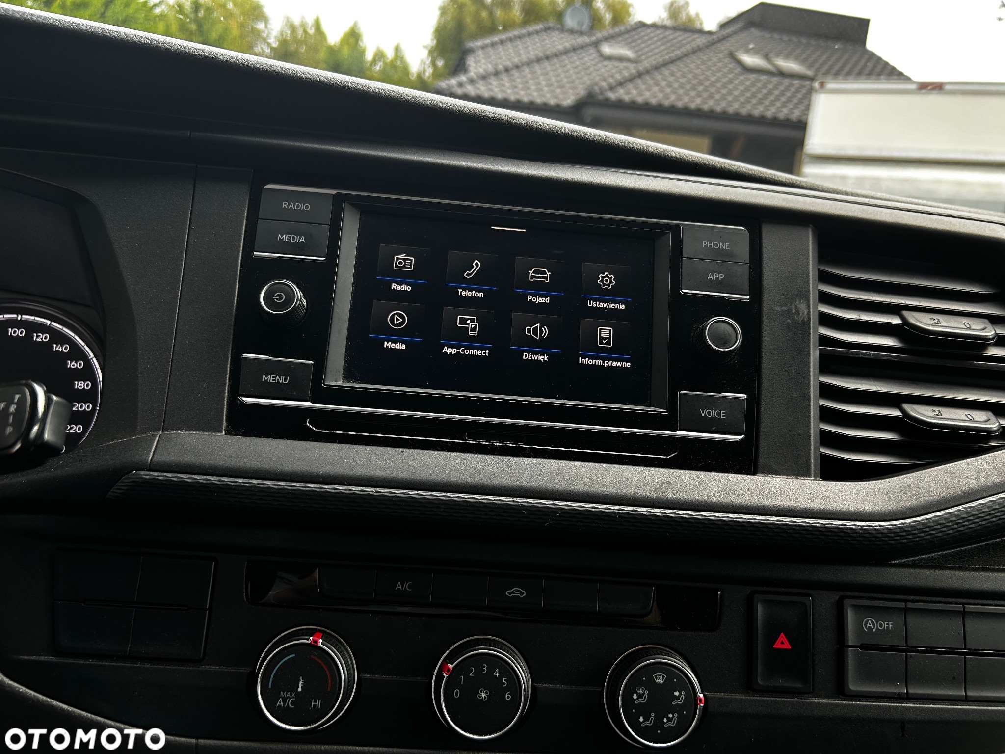 Volkswagen Transporter - 14