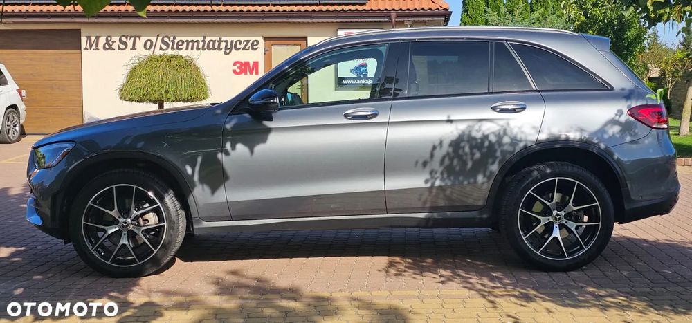 Mercedes-Benz GLC 300 4Matic 9G-TRONIC AMG Line Plus - 10