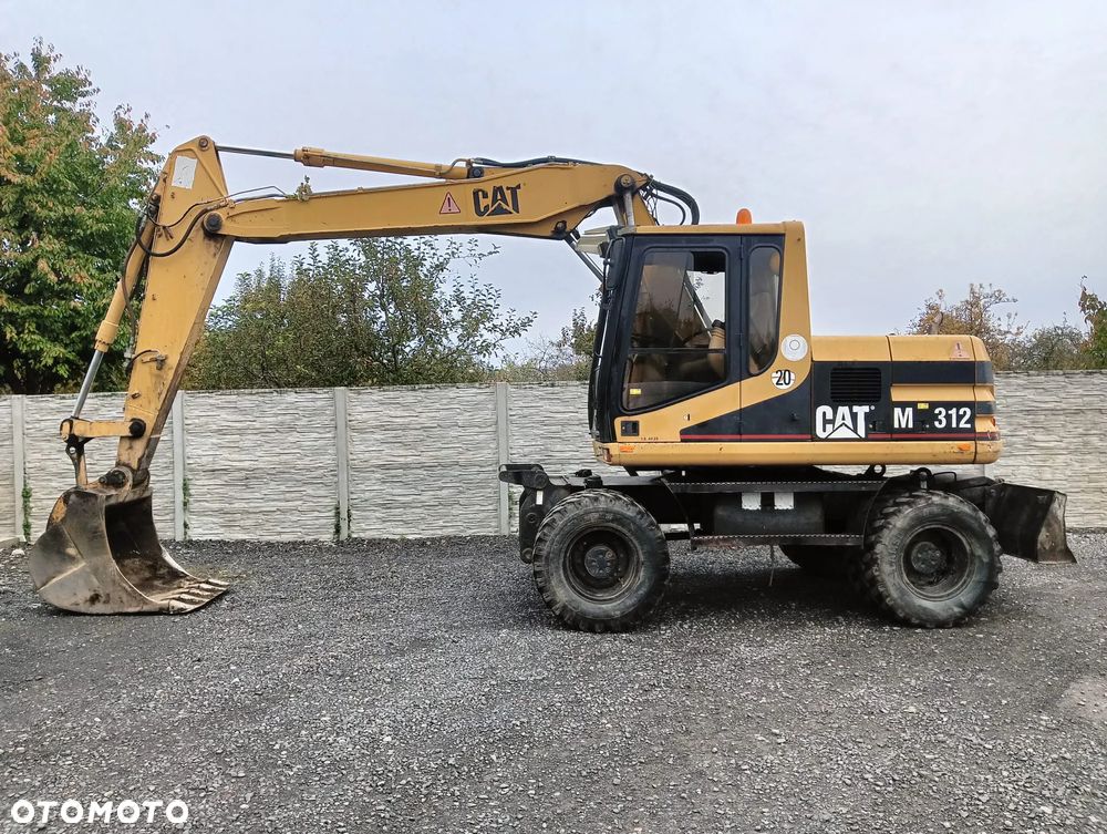 Caterpillar M312 - 1