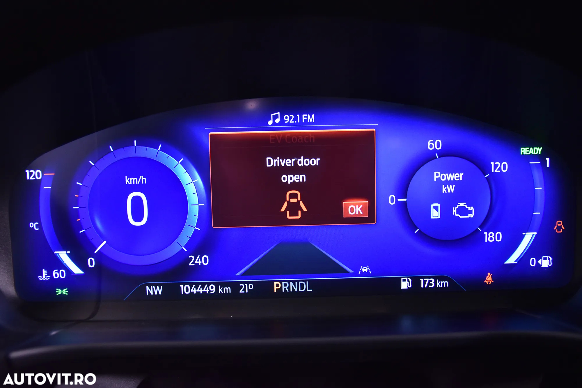 Ford Kuga - 10