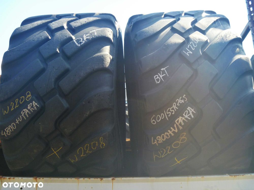 2x Opona używana rolnicza 600/55R26.5 BKT FL630; 1800z(szt.) W2208