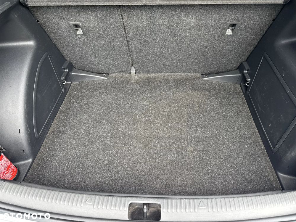 Skoda RAPID Spb 1.0 TSI Ambition - 14