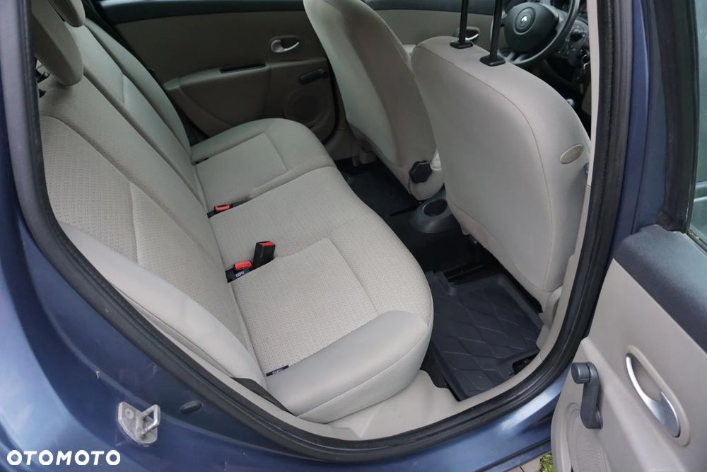 Renault Clio 1.2 TCE Alize - 18
