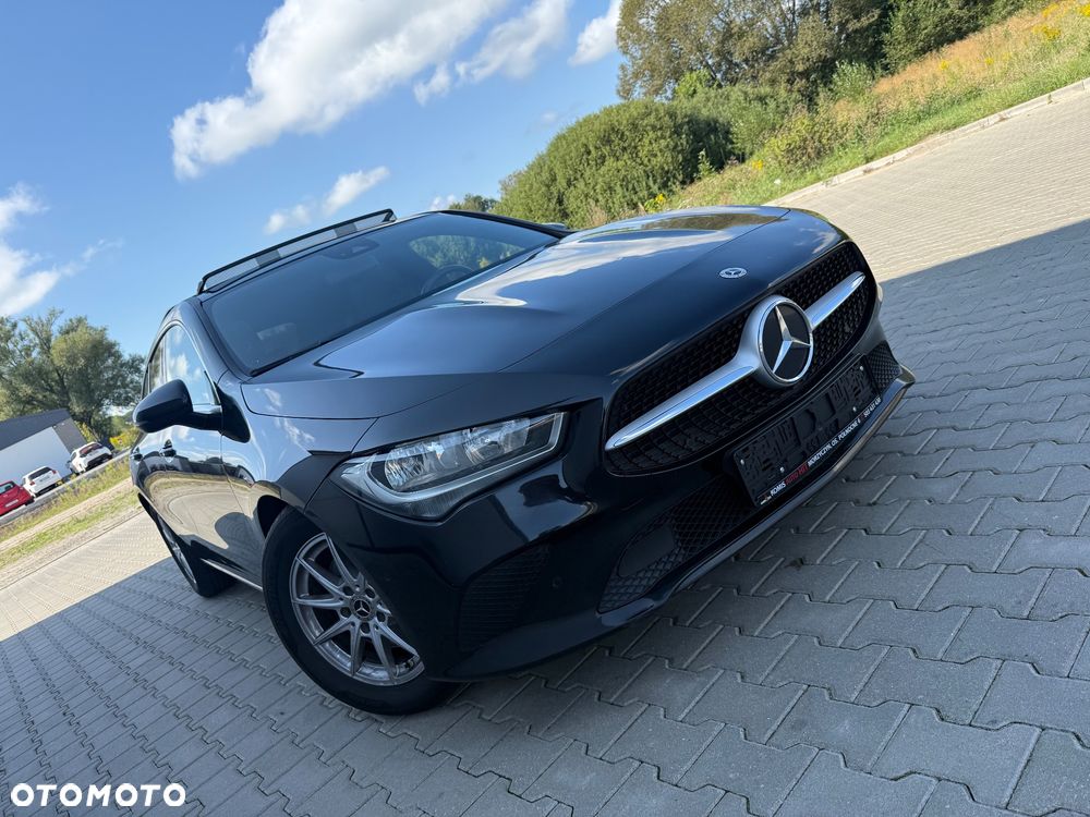 Mercedes-Benz CLA 200 d Progressive 8G-DCT