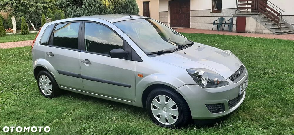 Ford Fiesta - 22