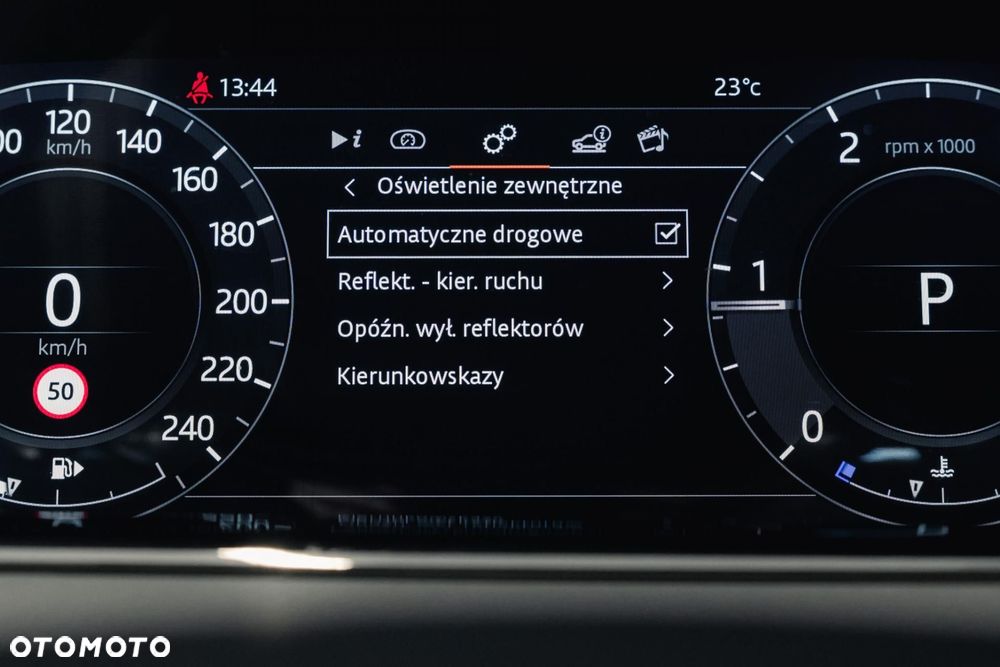 Land Rover Range Rover Evoque 2.0 D180 mHEV R-Dynamic SE - 28