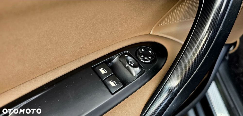 Citroën DS4 HDi 165 SportChic - 8